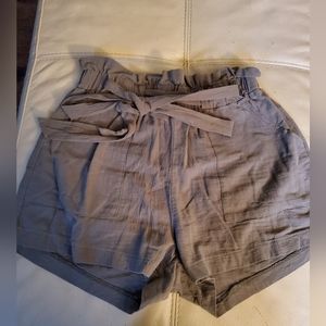 Shein olive green paperbag linen shorts size medium